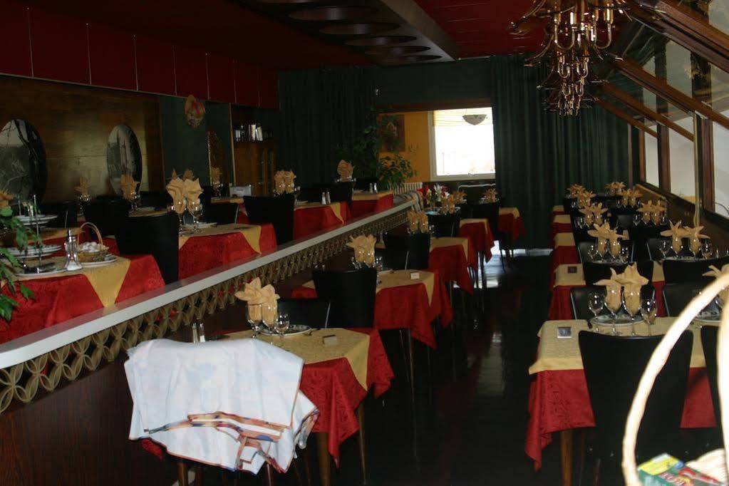 Logis Garabit Hotel Экстерьер фото